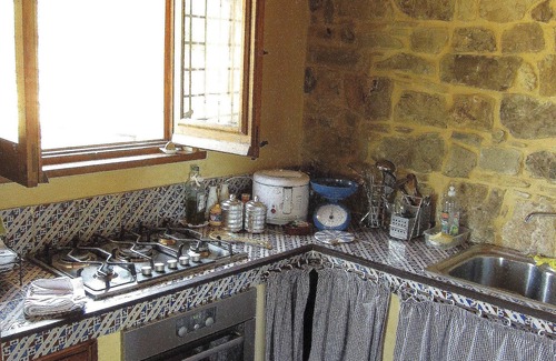 Collesano Villa | Villa Degli Ulivi with Sea View and Wi-Fi, Pet-Friendly