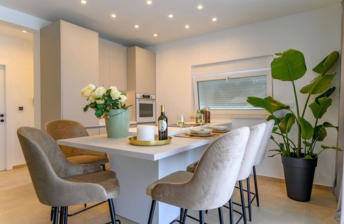 Okrug Gornji Apartment | Villa del Sogno