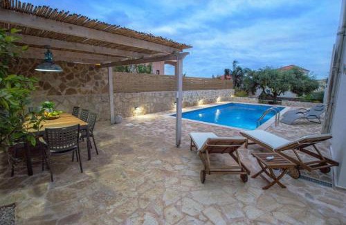 Tavronitis Villa | Villa Diktina with private pool sea view