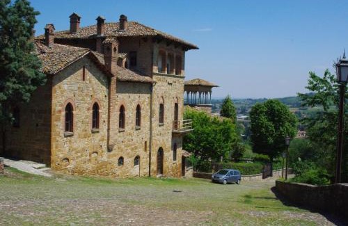 Castell'Arquato Bed & Breakfast | Villa Dircea