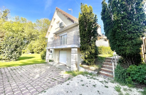 Claye-Souilly Villa | VILLA EDOUARD - 180m2 in the heart of nature - 20min Disney - 7min Airport