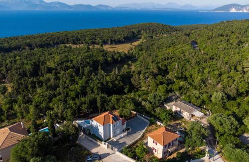 Antipata Villa | VILLA EKTAMA