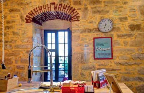 Venerato House | Villa Elborgini, where Cretan Land Meets Wine and Culinary Art!