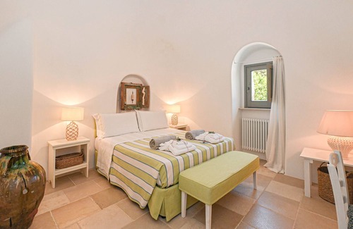 Laureto Villa | Villa 'Fascino Dei Trulli' with Private Pool, Wi-Fi and Air Conditioning