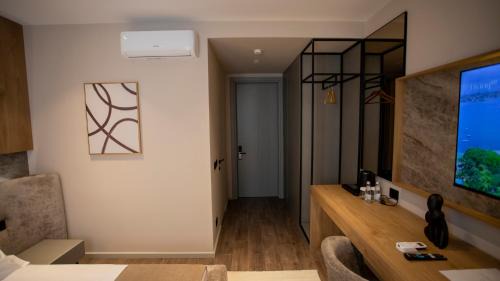 Lushnje Hotel | Villa Five Hotel