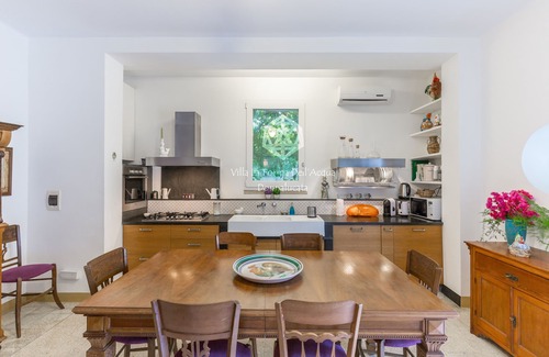 Donnalucata Villa | Villa for 12/14 people garden, pool, bbq, 100 meters from the sea, A/C, wi-fi