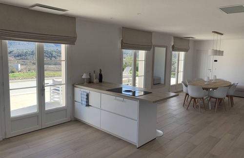 Saint-Andre-de-Cruzieres Villa | Villa Avec vue Imprenable Entre les Gorges de L'ardèche et les Cevennes