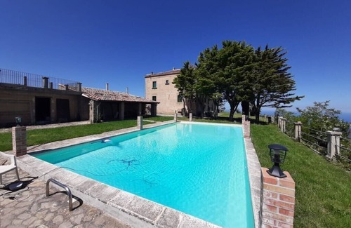 Ficarra Villa | Villa from the 1700s between the sea and Nebrodi Park at 700 m above sea level.