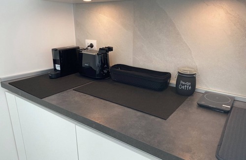 Fontane Bianche Villa | Villa Giuliana luxury home: swimming pool, solarium, barbecue. A few steps from the sea