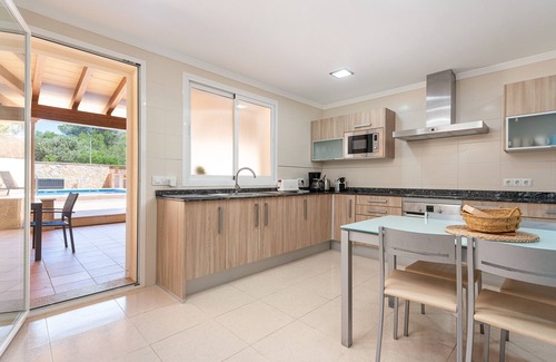 Cala Pi Villa | VILLA GLORIA - Villa with private pool in Cala Pi - Llucmajor. Free WiFi