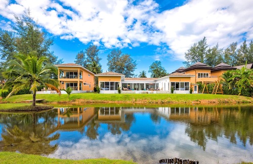 Klong Son Villa | Villa Gold Shore Beachfront with Private Pool, A/C, WiFi, Gym near Restaurant