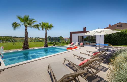 Sikici Villa | Villa GROFICA - luxury and romance with heated pool, jacuzzi, tavern and proximity to the sea, Pula - Istria