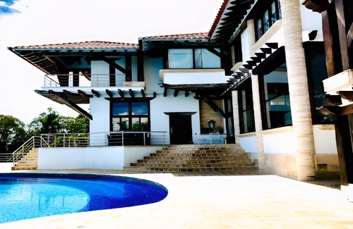 Calima House | Villa Hermosa Lago Calima, a 5min del Pueblo y Lago