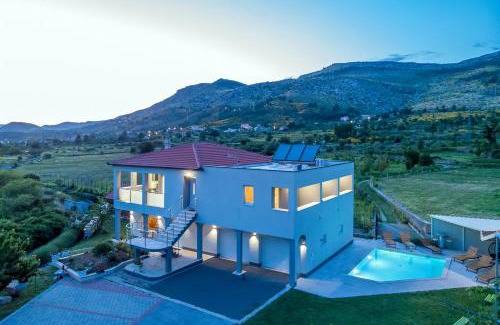 Tugare Villa | Villa Honey with private pool, near Split