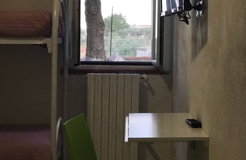 Pisticci Villa | VILLA IL CARRUBO-unit2 € 500 per week with 3 bedrooms for 10 persons