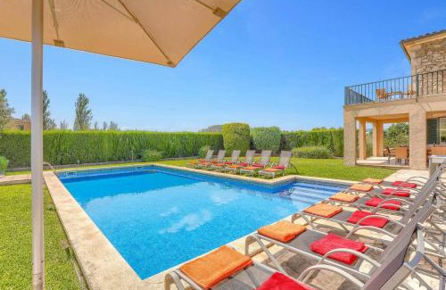 Les Palmeres Villa | Villa Illa Petita by Villa Plus