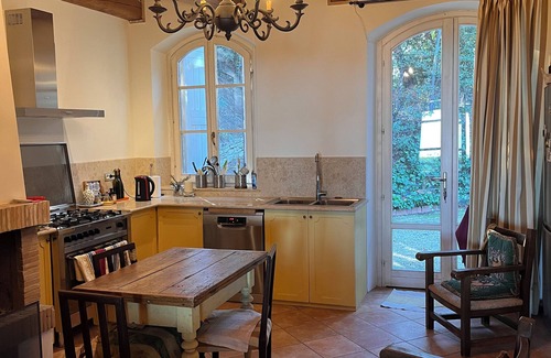 Pietra La Croce Villa | Villa Immersa nel Verde con Incredibile Vista sul Mare