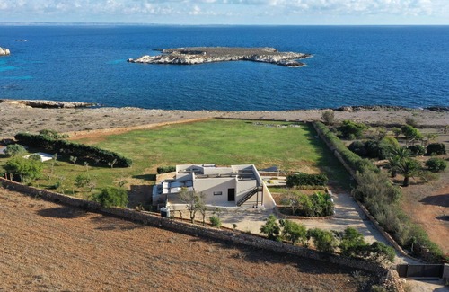 Favignana Villa | Villa in Favignana with 6 bedrooms sleeps 12