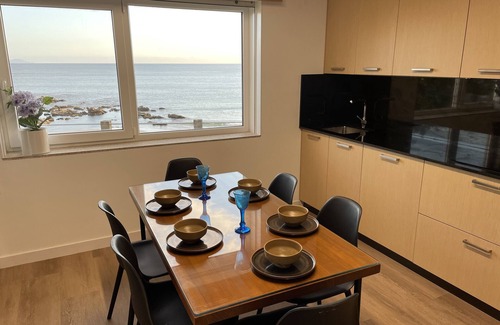 Quintans Villa | Villa in Sanxenxo on the beachfront, Barreiros