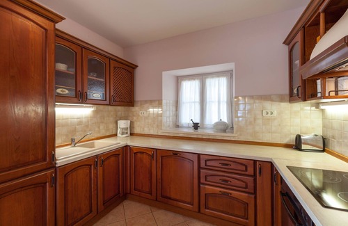 Sumartin Villa | Villa in Selca with Pool near Adriatic Sea