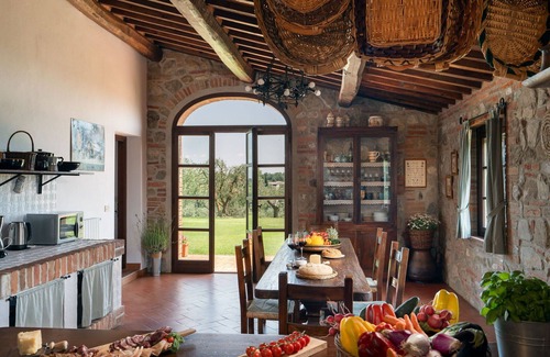 Santarello Villa | Villa in Sinalunga with 6 bedrooms sleeps 16