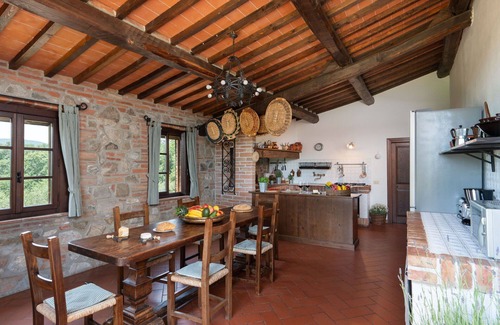 Santarello Villa | Villa in Sinalunga with 6 bedrooms sleeps 16