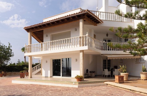 Sant Jordi de Ses Salines Villa | VILLA IN THE BEST LOCATION + SWIMMING POOL + CONCIERGE