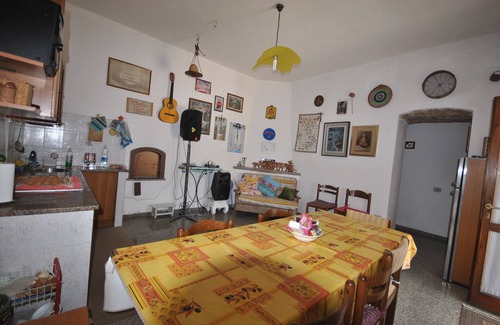 Perfugas Apartment | VILLA IN THE COUNTRYSIDE LAKE VIEW 15 MINUTES FROM THE SEA