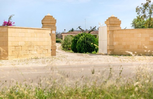 Leverano Villa | Villa in the countryside a stone's throw from the sea