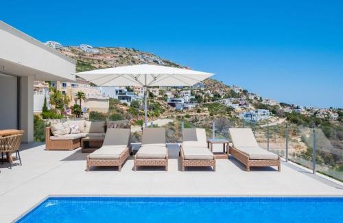 Cumbre del Sol Villa | Villa Iris by Interhome