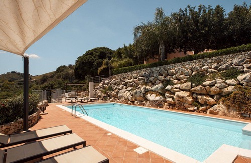 Scopello Villa | Villa Petra–Villa with pool and tennis court near Scopello, Sicily