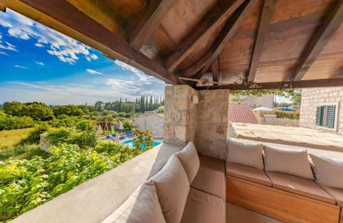 Mocici Villa | Villa Joe