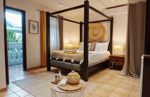 Rambaud House | Villa Kapresse du 978