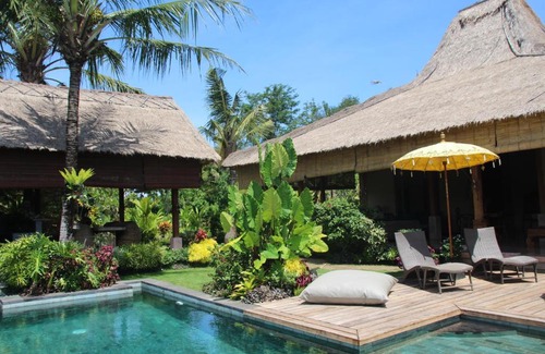 Batuan Villa | Villa KAROUNA