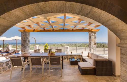 Kirianna Villa | Villa Katifes with Pool, Walk to Amenities & Amazing Views!