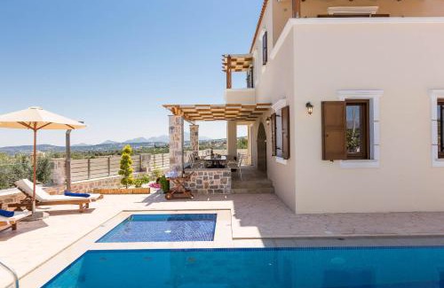 Kirianna Villa | Villa Katifes with Pool, Walk to Amenities & Amazing Views!