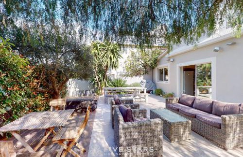 Lazaret Villa | Villa La Roche aux Mouettes FSHH