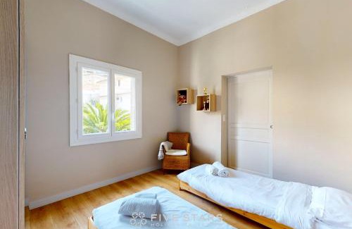 Lazaret Villa | Villa La Roche aux Mouettes FSHH