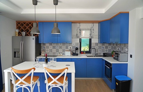 Seget Donji Villa | Villa Lady Blue with Heated Pool