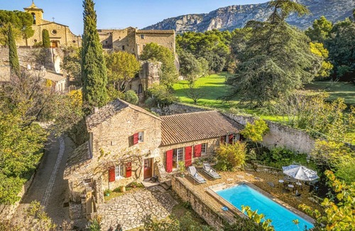 Taillades Villa | Villa Le Bastidon by Villa Plus