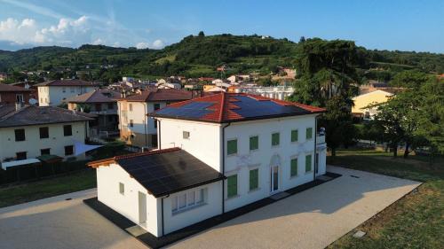 Gambellara Apartment | Villa Le Meridiane - apt n2 with kitchen