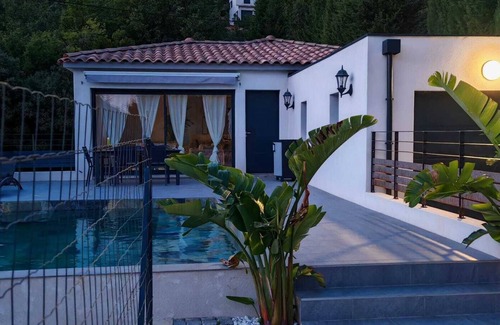 Belgentier Villa | Villa 'Le Ruisseau' with Mountain View, Wi-Fi and Air Conditioning