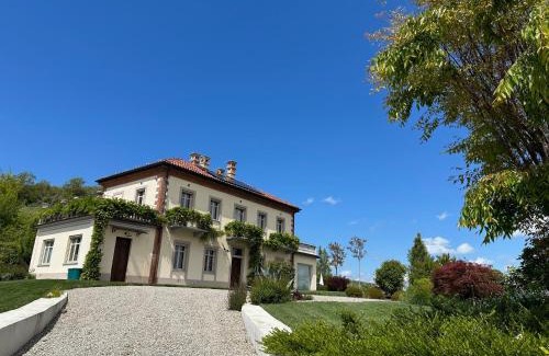 Monforte d'Alba Villa | Villa Leolo' Monforte d'Alba