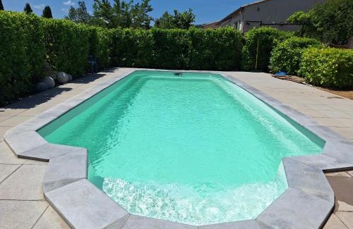 Arques Villa | Villa les terre rouges avec piscine dans l ' Aude