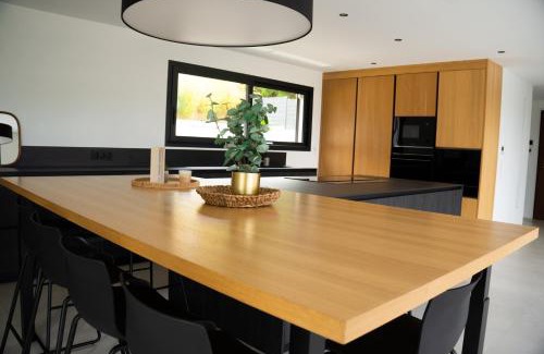 Saint-Aygulf Villa | Villa LK - Piscine & Home Cinéma privé, à 10min de la mer