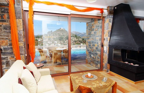 Prina Villa | Villa located in Picturesque Village, Pool, BBQ only 10 min drive from the Beach