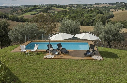 Monteleone di Fermo Villa | Villa Loreta - Vacation villa rental with private pool in Marche
