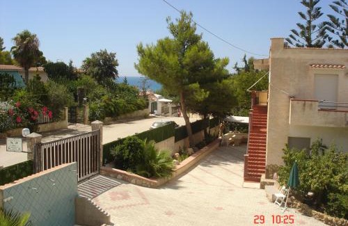 San Giorgio Apartment | VILLA LUCIANO VIA TEOCRITO N 12