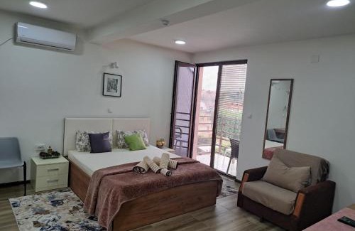 Veles Apartment | Villa Lucija by ROMANTIQUE