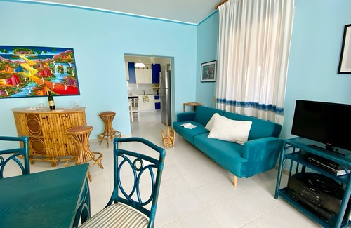 Sa Rocca Tunda Villa | Villa Luigi - Villa with Large Terrace and Barbecue for Families and Groups